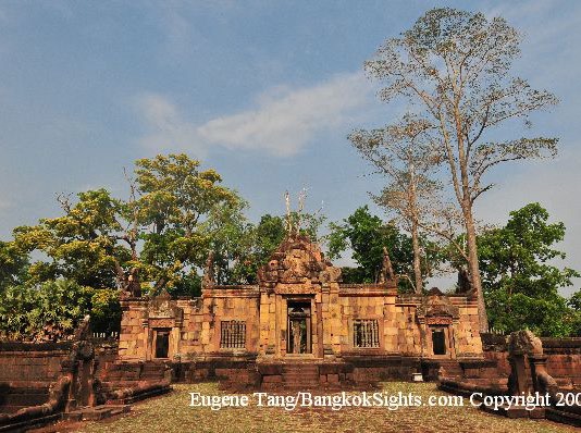Prasat muang & phanom rung historical park