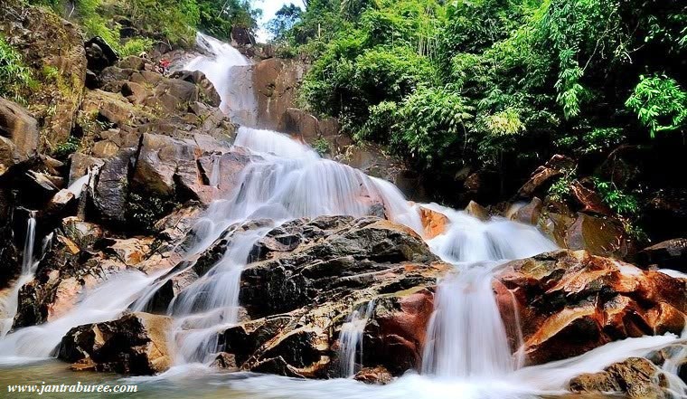 soi dao waterfall