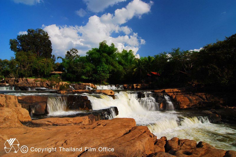 Kaeng Song Waterfall