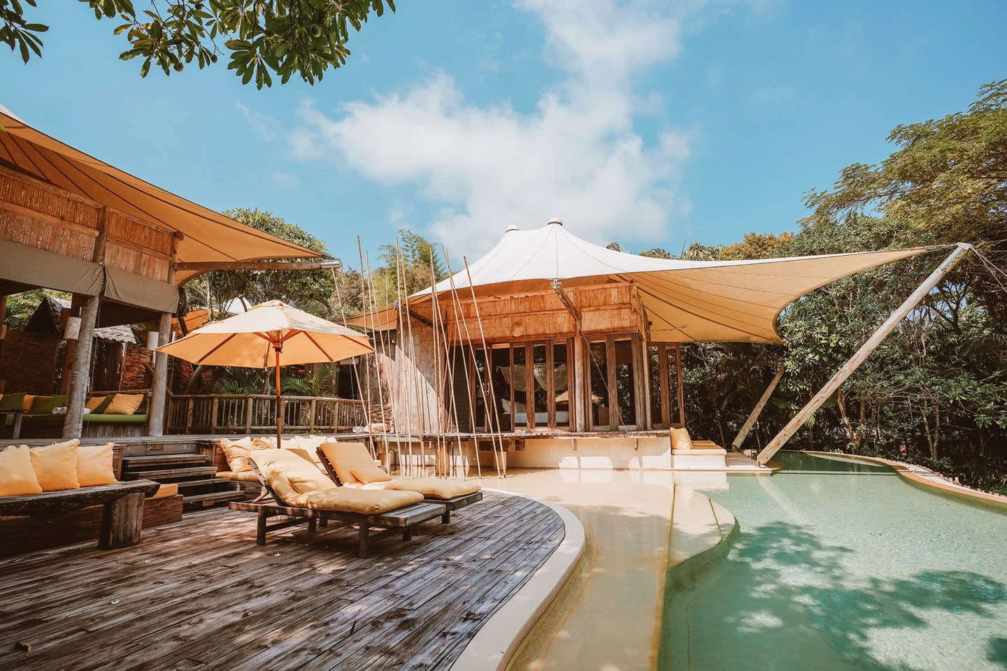 SONEVA KIRI