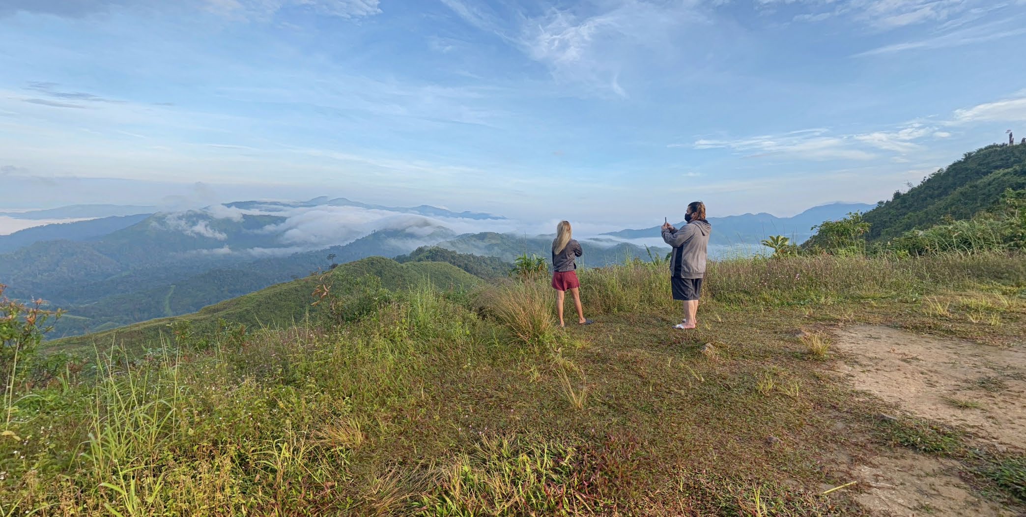 Noen Song Rao Lovers Hill