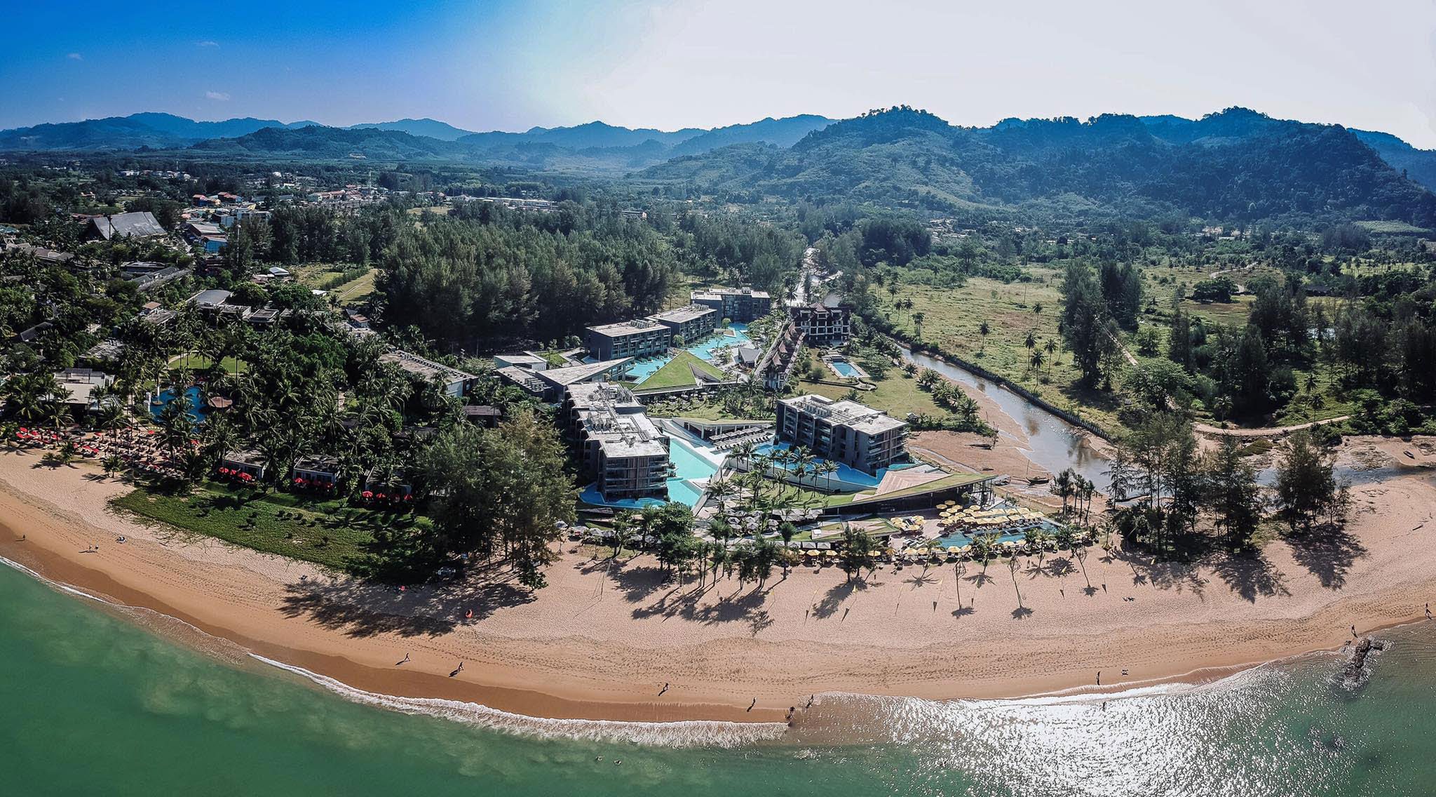 LA VELA Resort