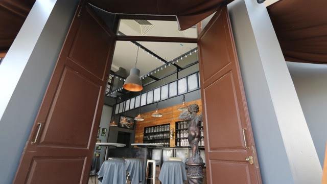 Studio Bar