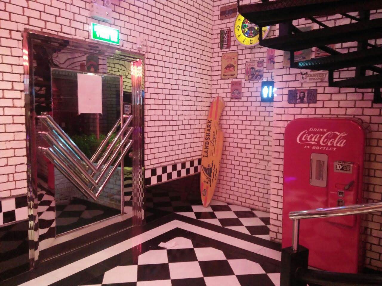 V8 Dinner Suk 11