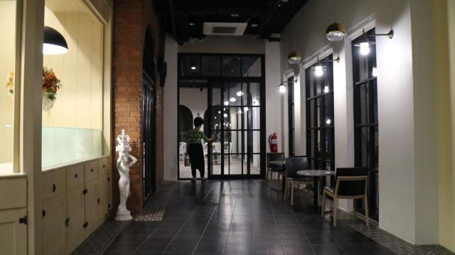 Wine Room fg