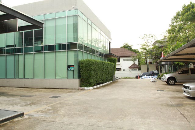 OFFICE KHAI(Office and Building)