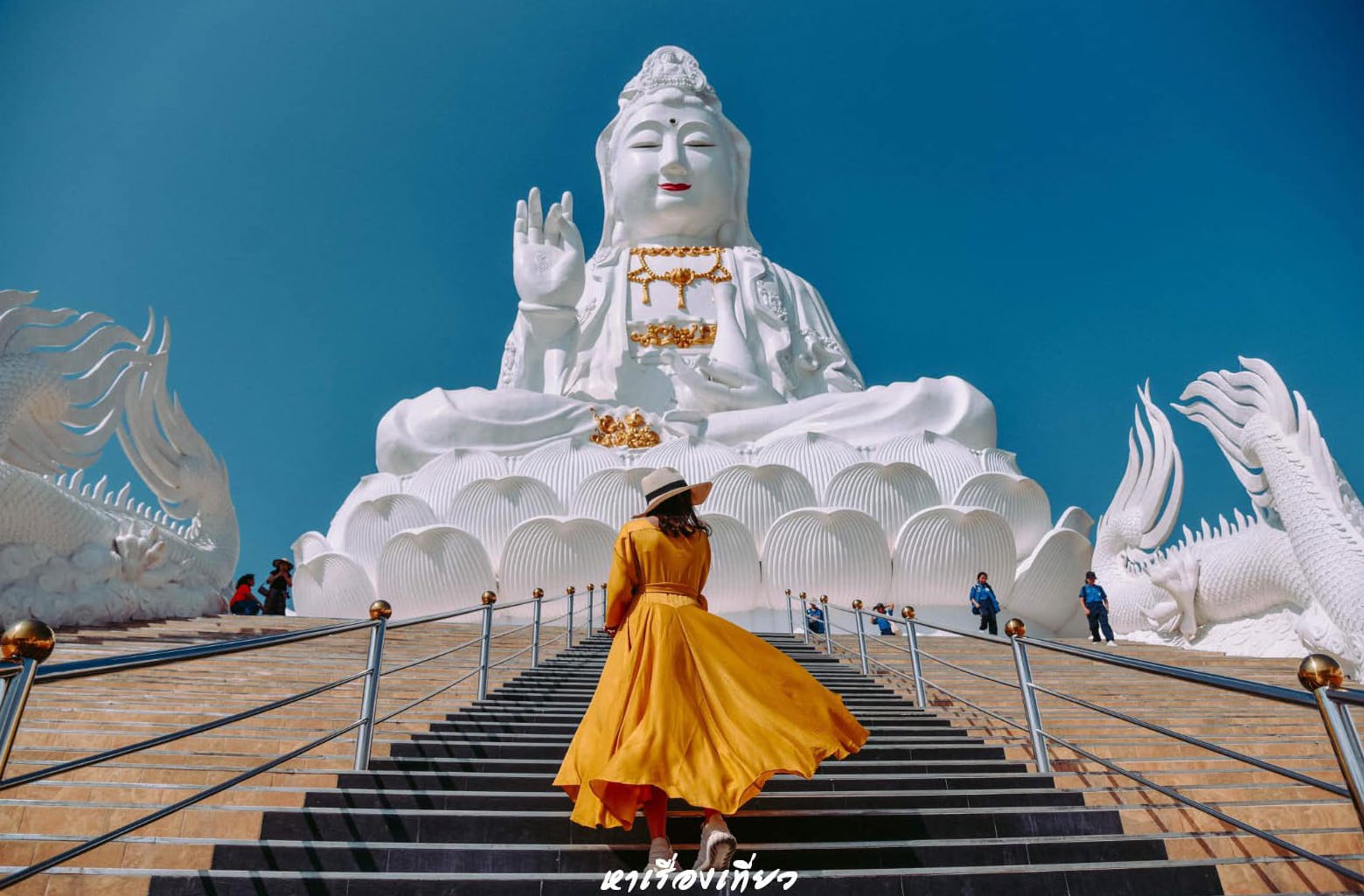 wat huay pla kang