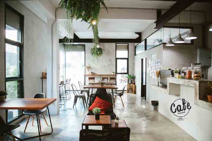 White cafe studio