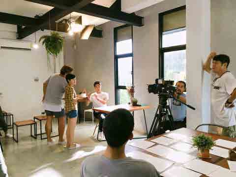 White cafe studio