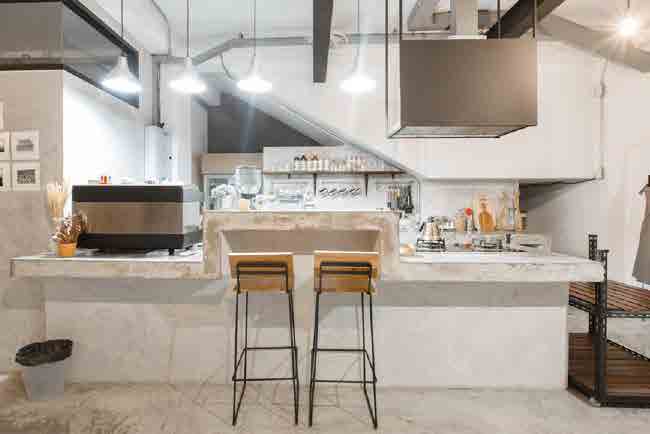 White cafe studio