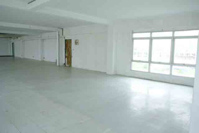 White studio 1