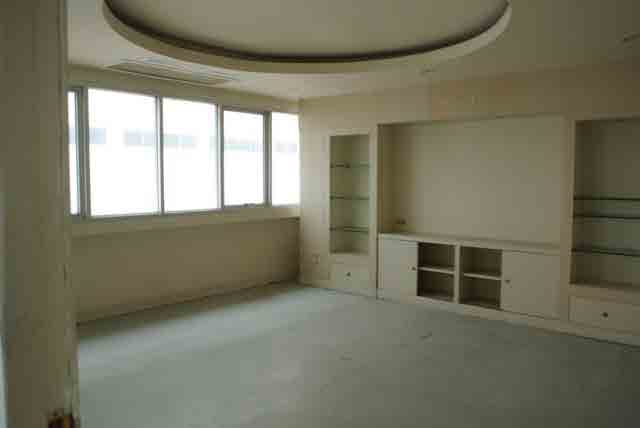 White studio 1