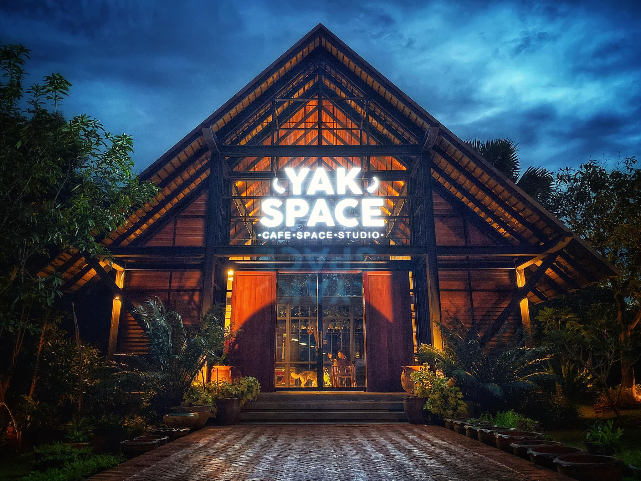 Yak Space Cafe Space Studio