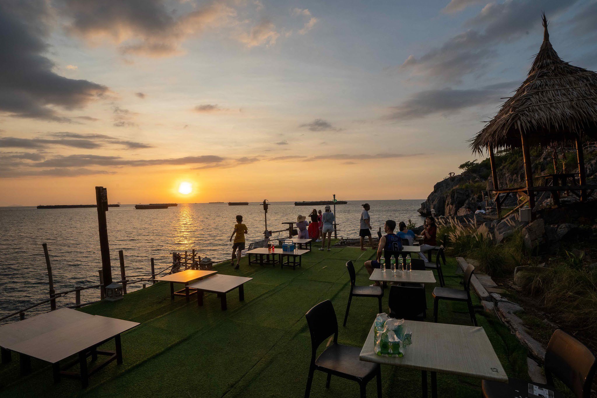 Pareehut Koh Sichang