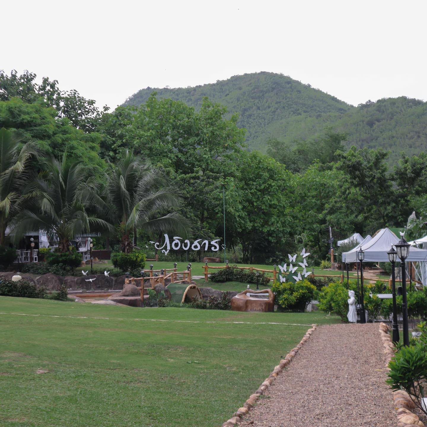 Phu Ing Thar Resort Suan Phueng