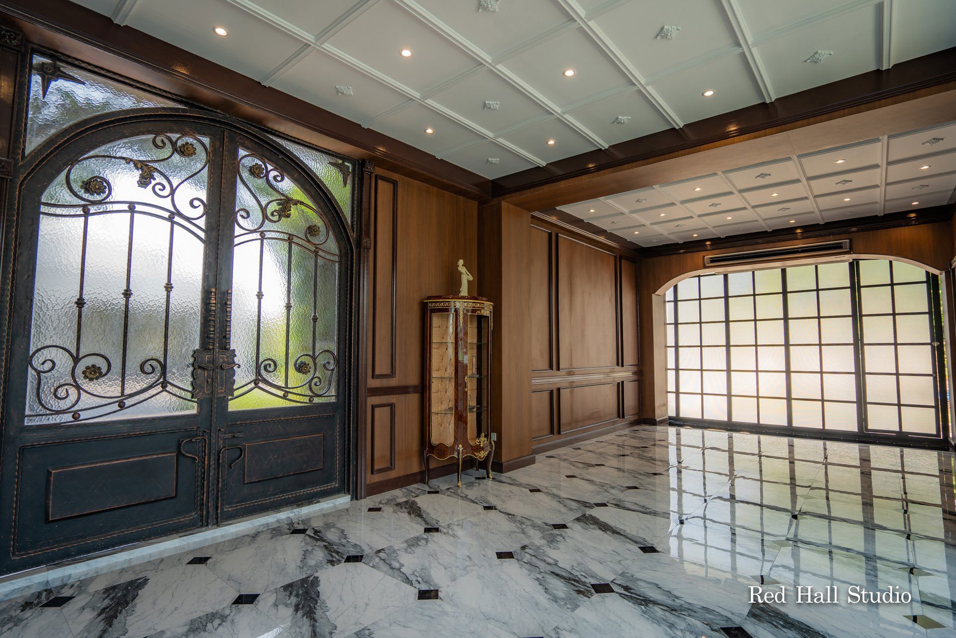 Red Hall Studio