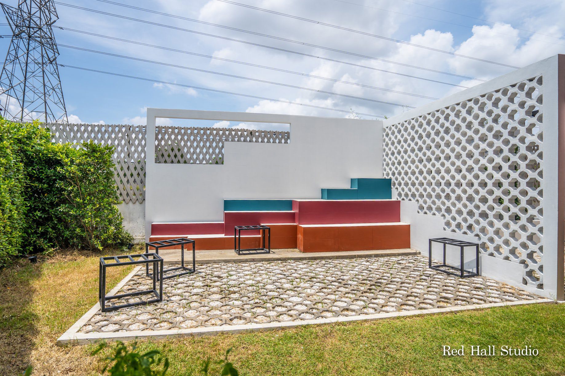 Red Hall Studio