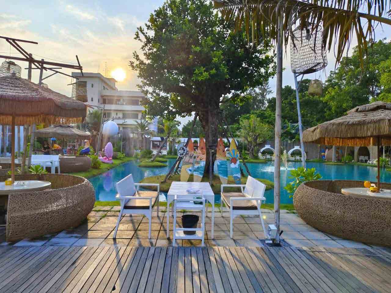 The Beach Cafe & Restaurant