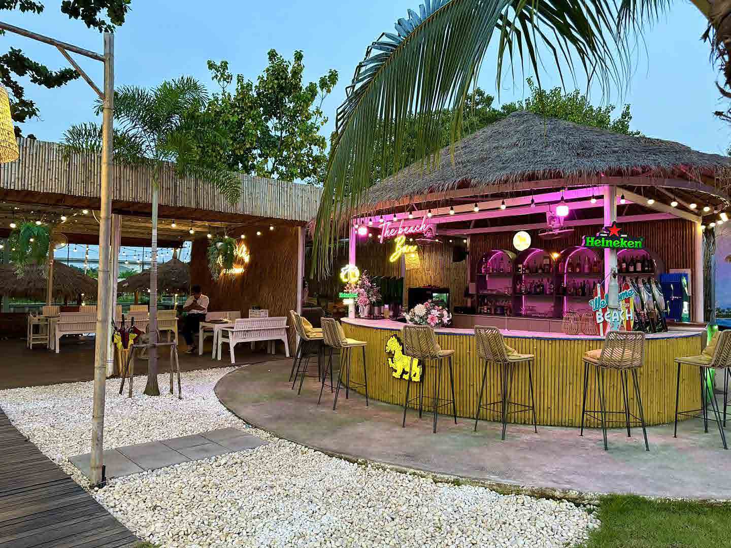 The Beach Cafe & Restaurant