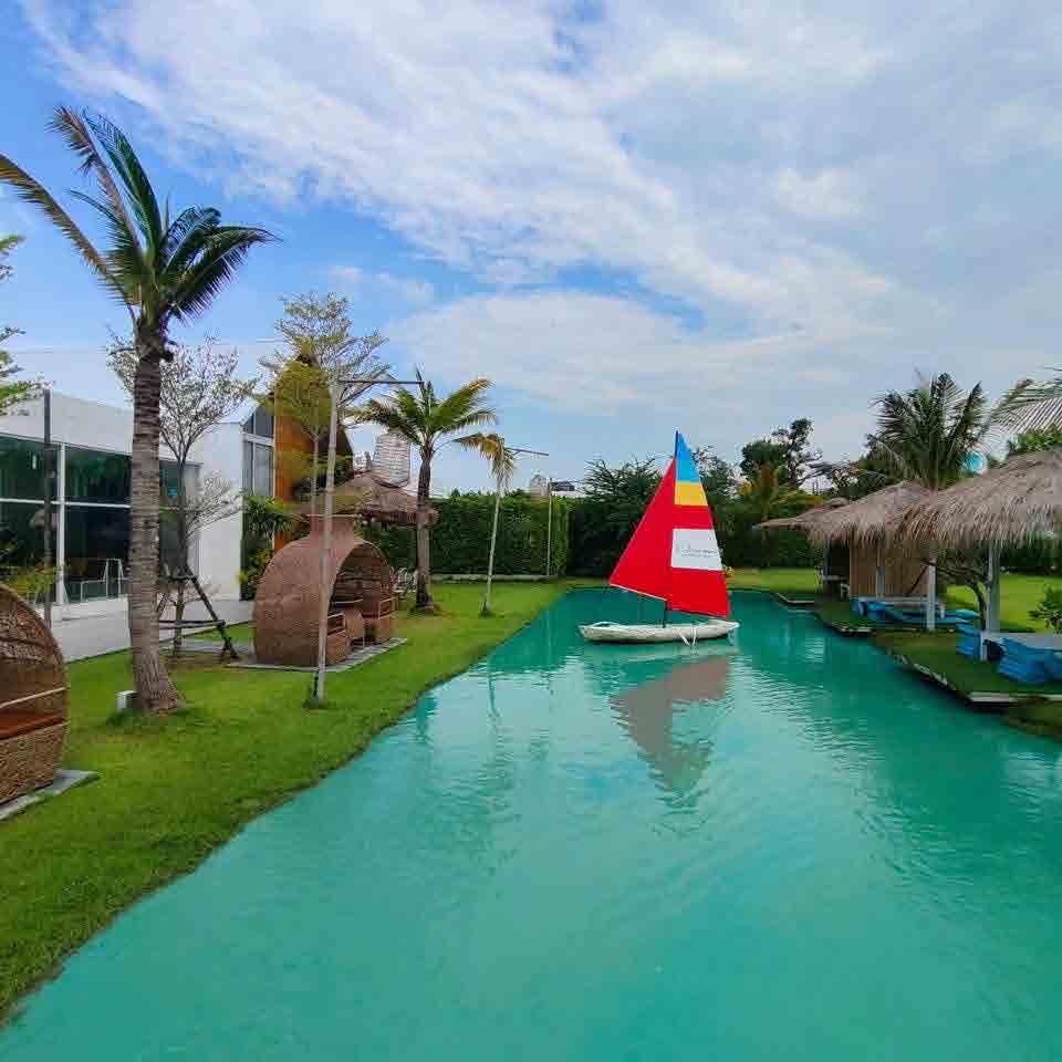 The Beach Cafe & Restaurant
