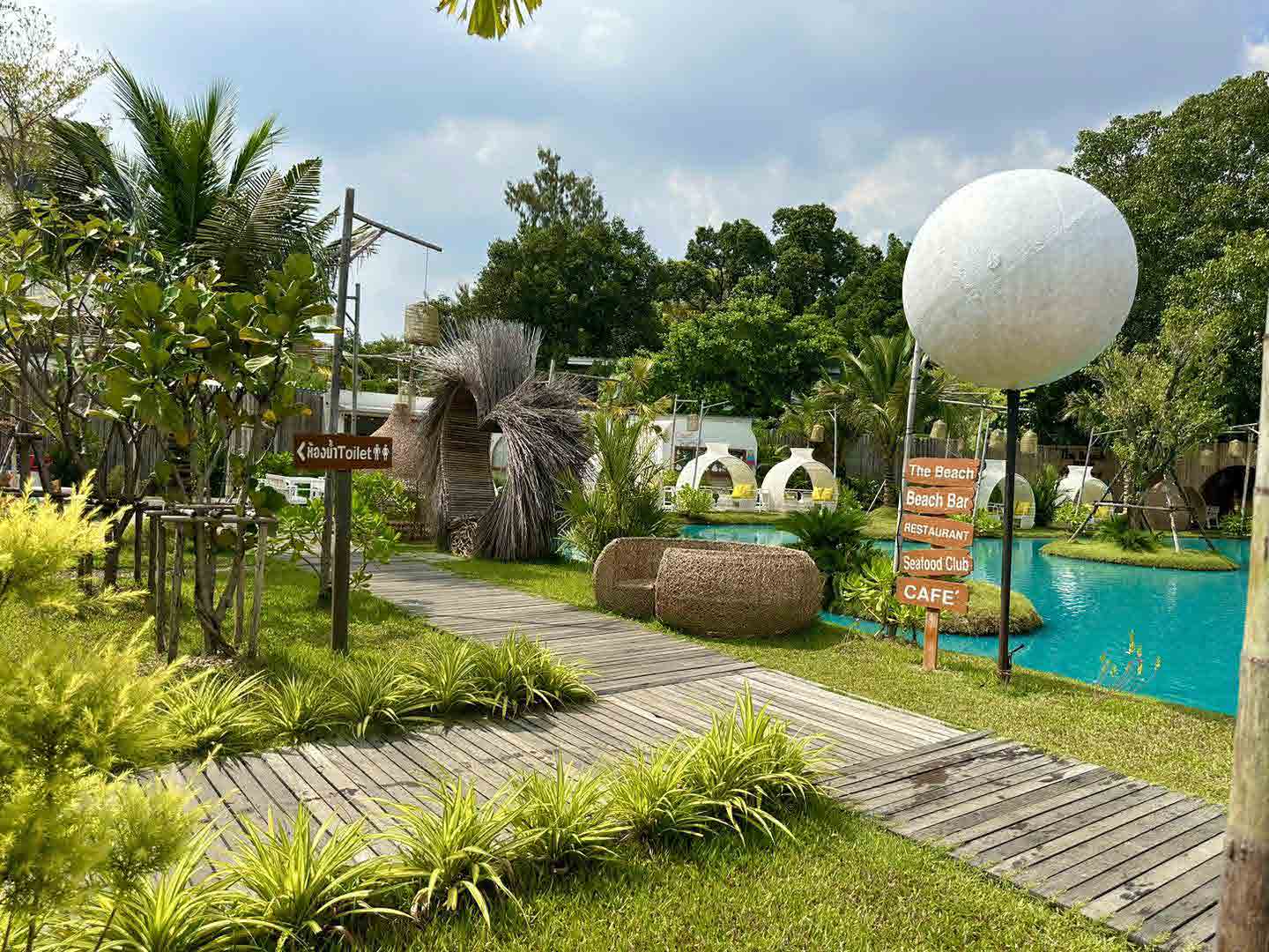The Beach Cafe & Restaurant
