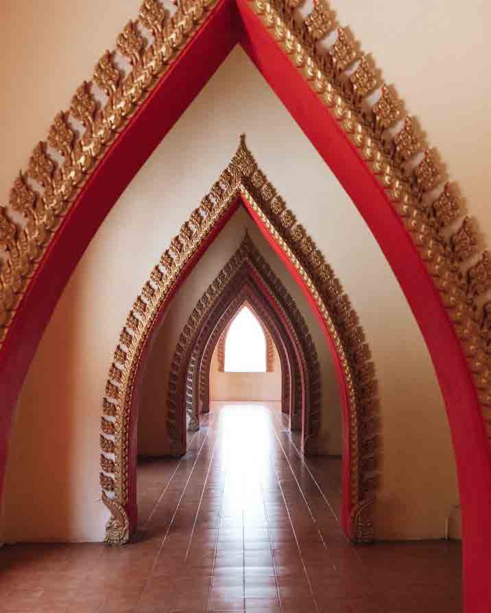 WAT THAM SUA