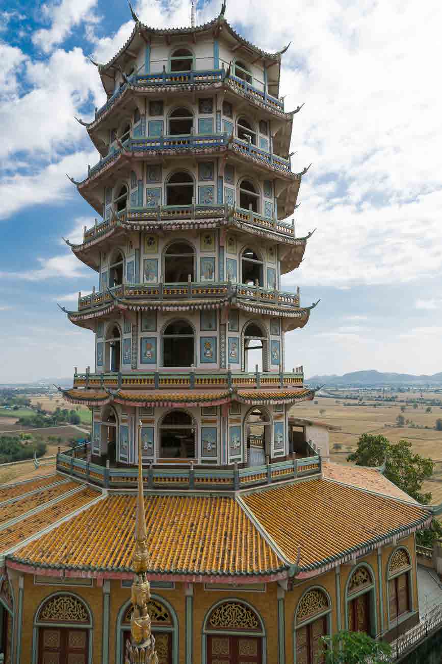 WAT THAM SUA