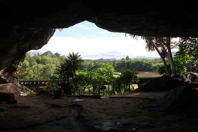 Kra Sae Cave Sai yok Kanchanaburi