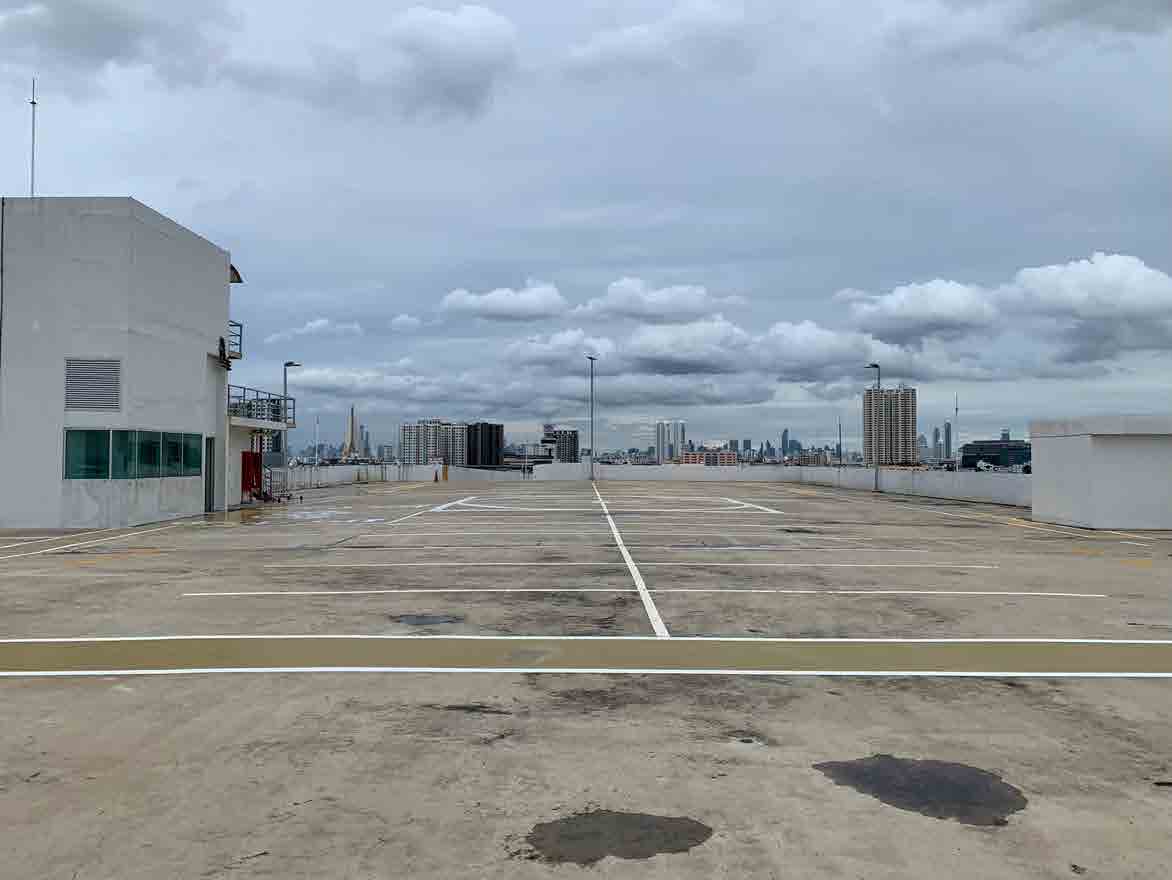 Pinklao Parking Lot Rooftop