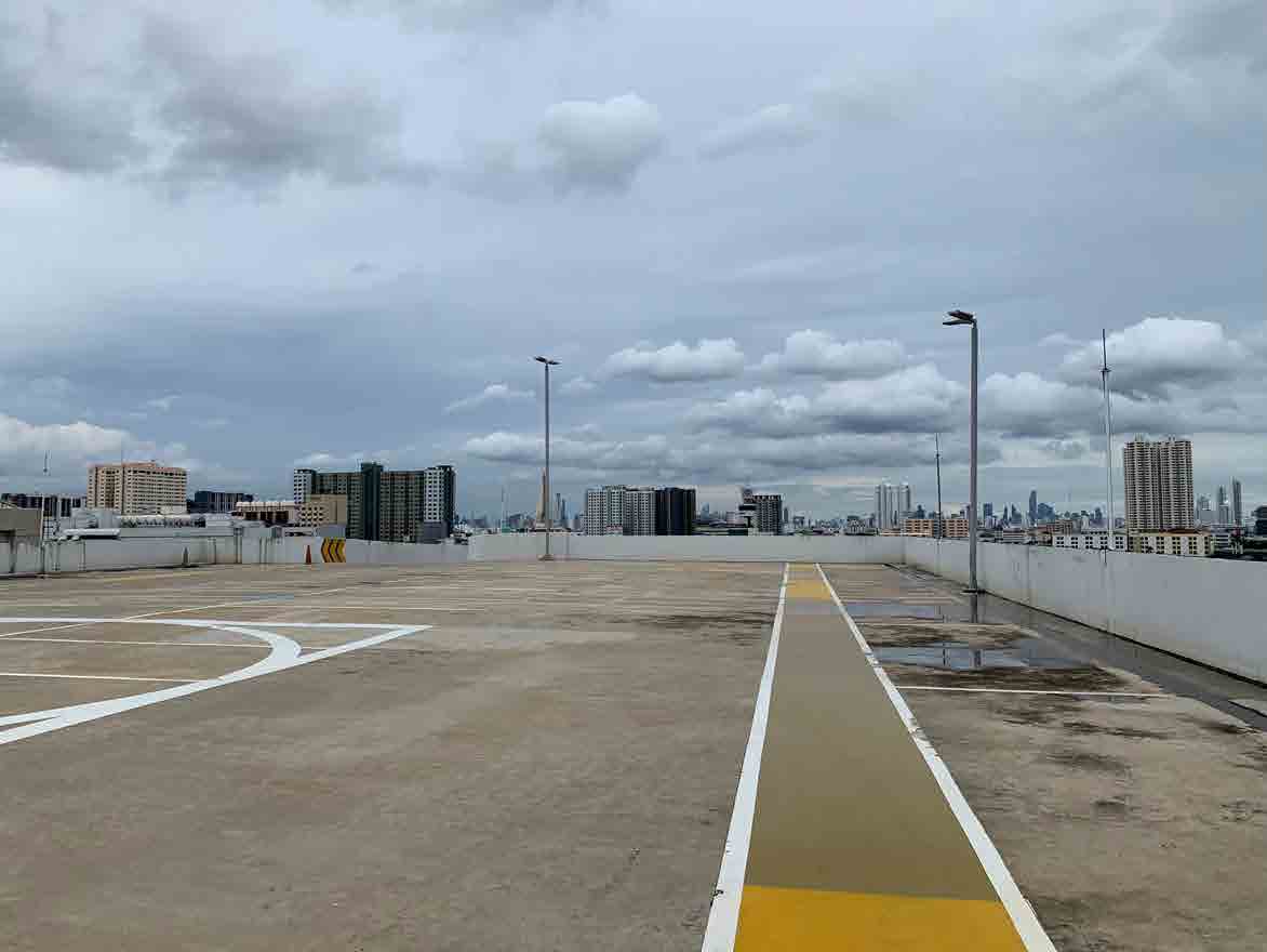 Pinklao Parking Lot Rooftop