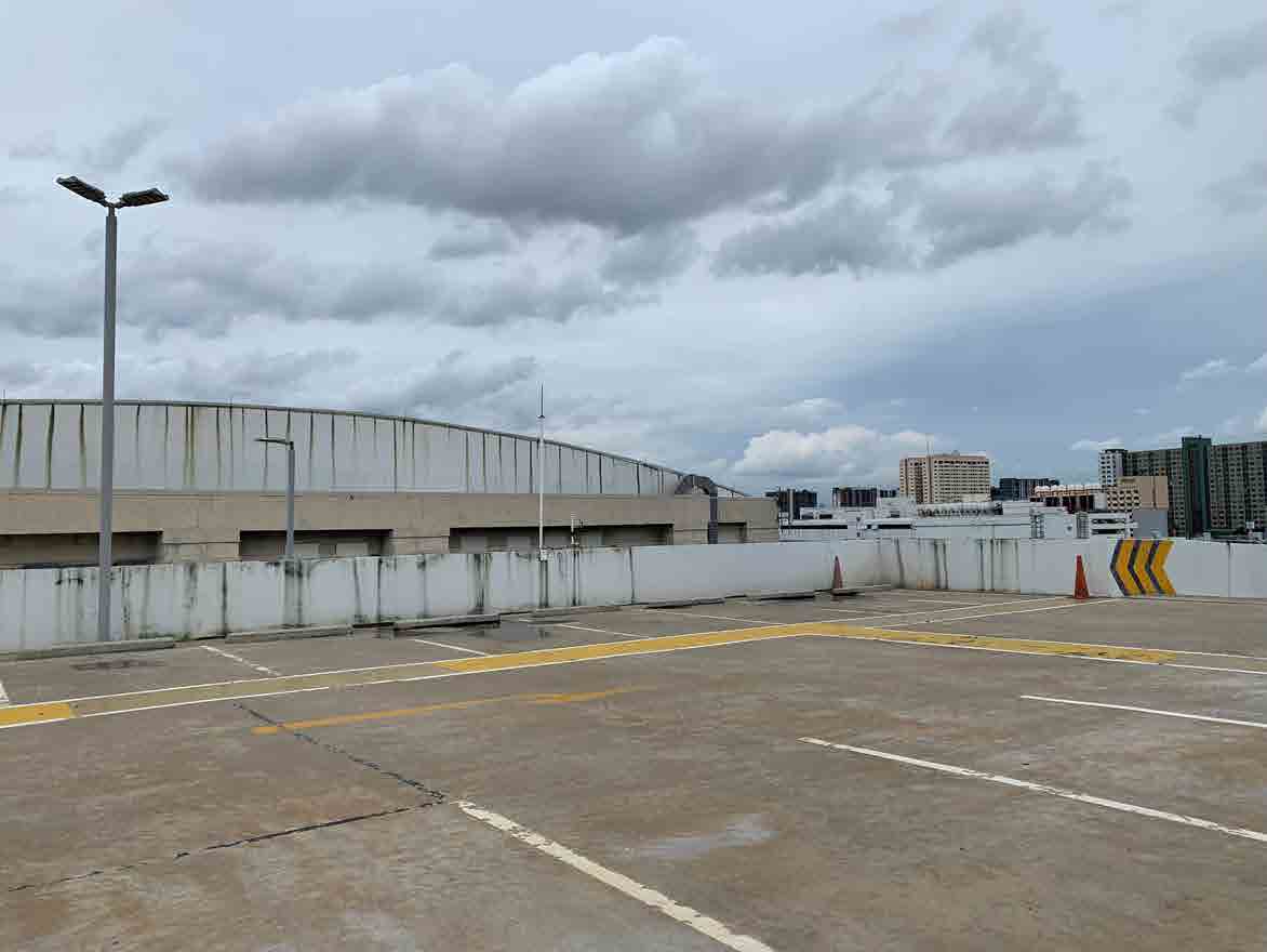 Pinklao Parking Lot Rooftop