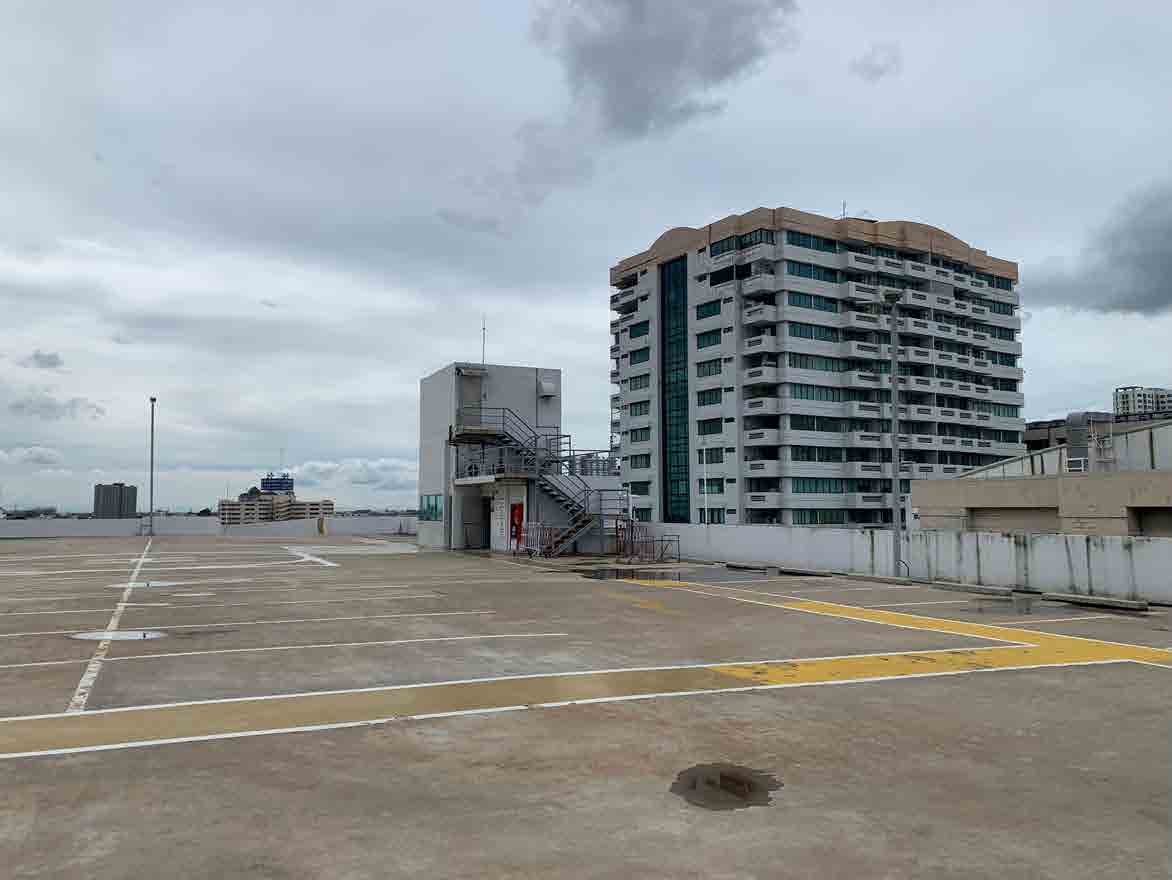 Pinklao Parking Lot Rooftop