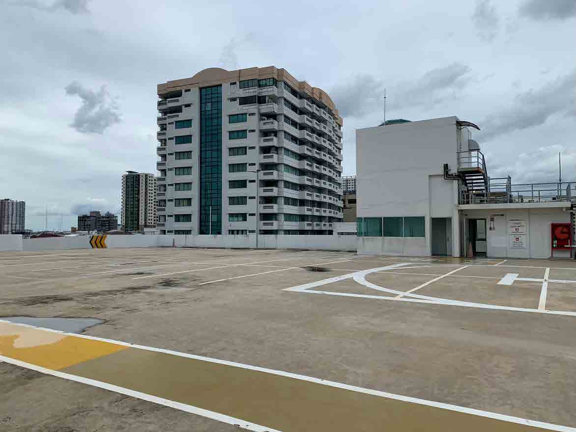 Pinklao Parking Lot Rooftop