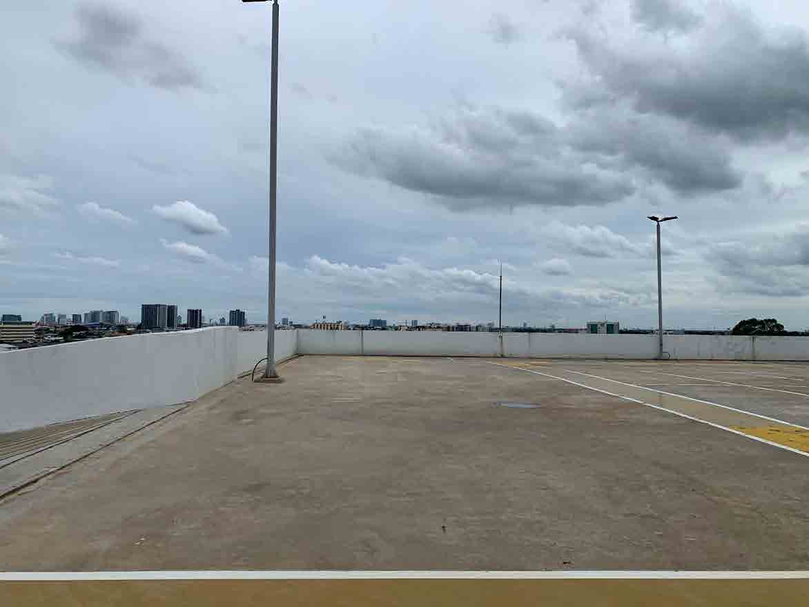 Pinklao Parking Lot Rooftop