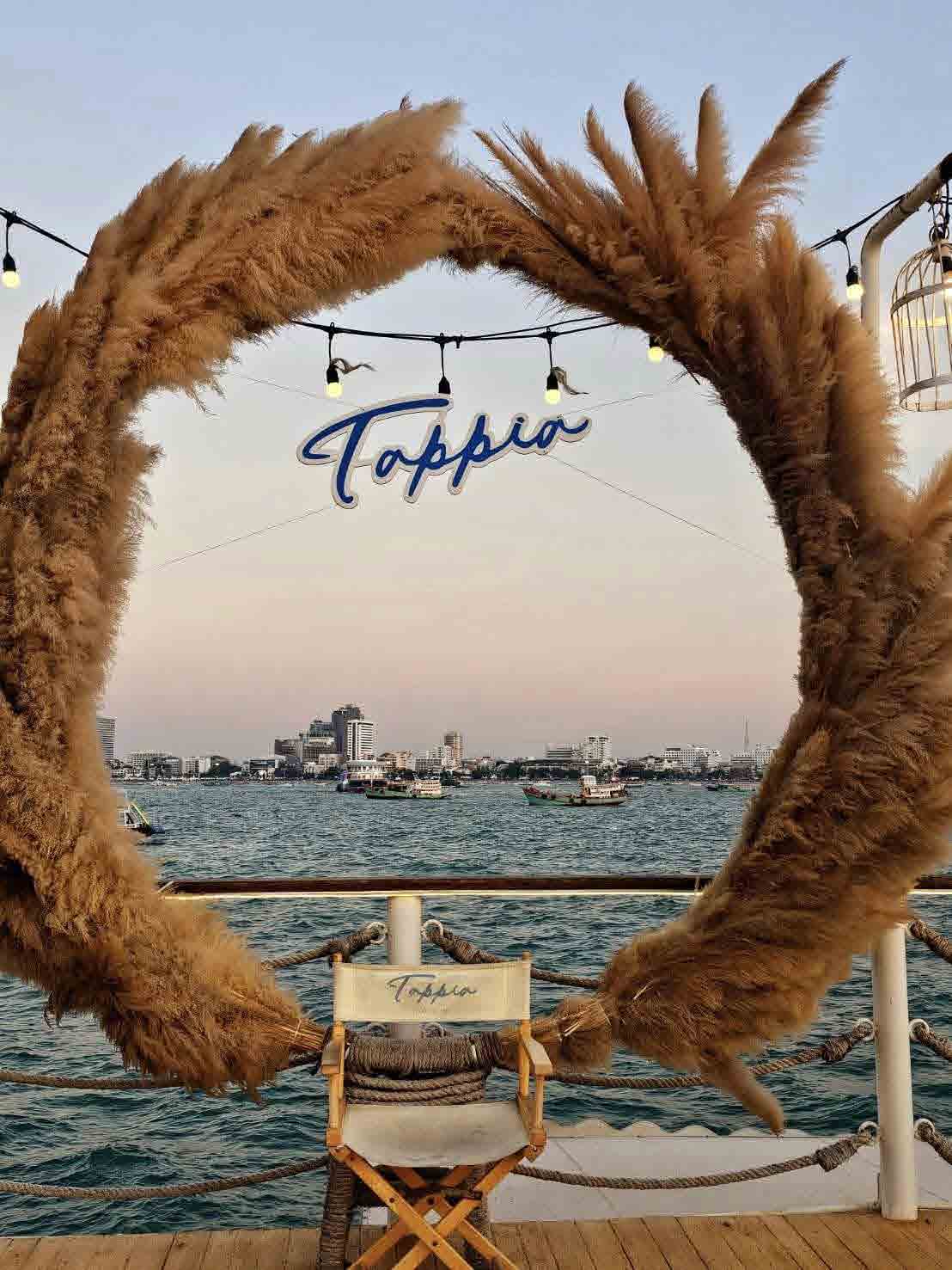 Tappia Floating Cafe
