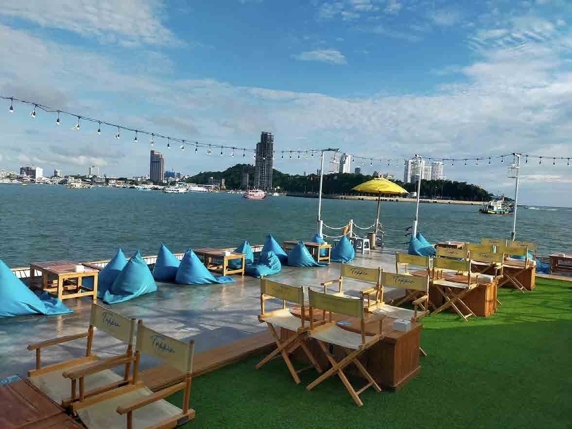 Tappia Floating Cafe