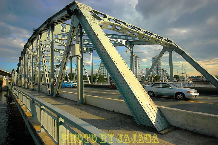 Krungthep Bridge
