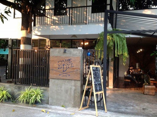 Blue Dye Cafe (Sukhumvit 36)