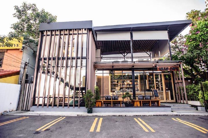 Nikko Cafe (Ekkamai 12)
