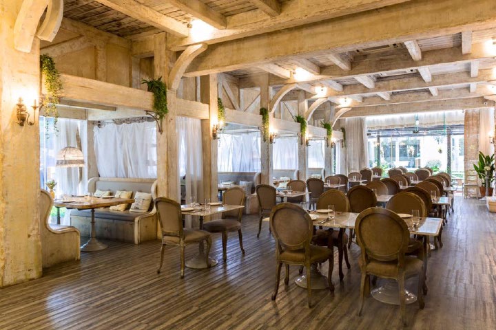 Parlour Restaurant & Bar at CDC
