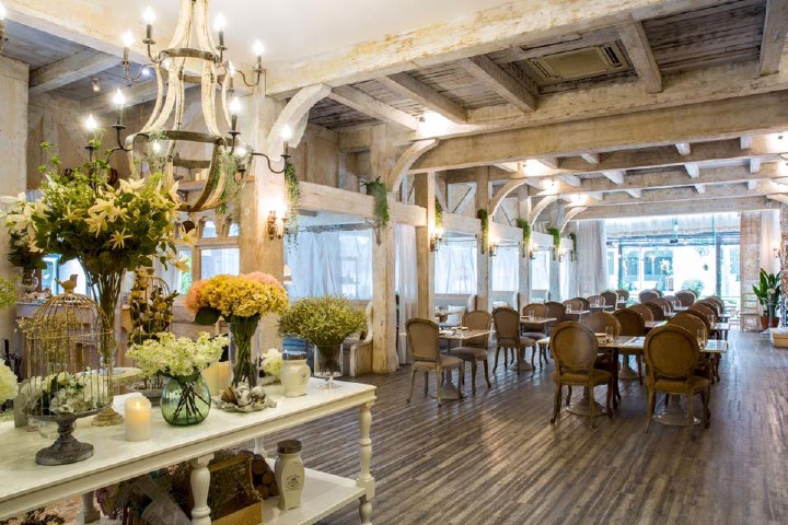 Parlour Restaurant & Bar at CDC