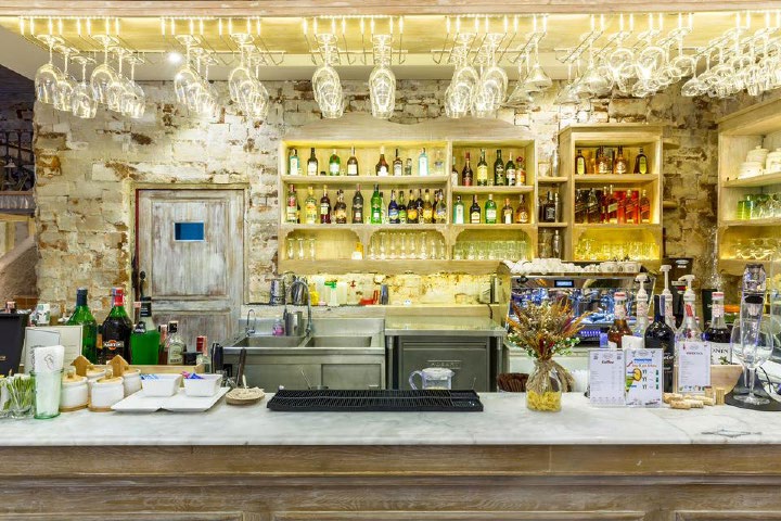 Parlour Restaurant & Bar at CDC
