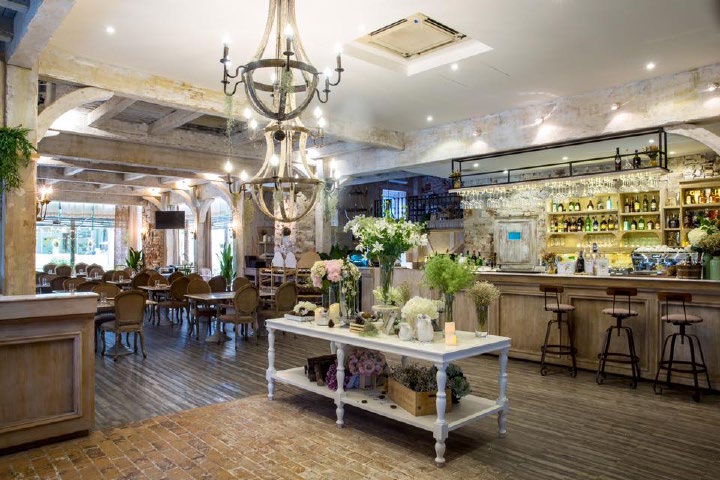 Parlour Restaurant & Bar at CDC