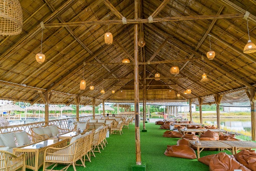 Rice Field View Cafe Nakhon Pathom