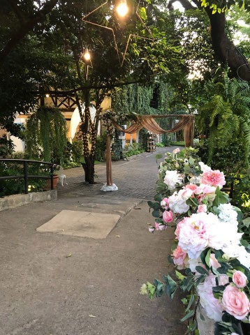 The Pud English Garden