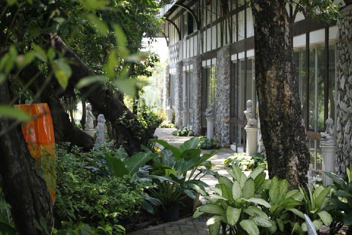 The Pud English Garden