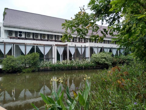 The Pud English Garden