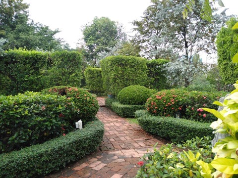 The Pud English Garden
