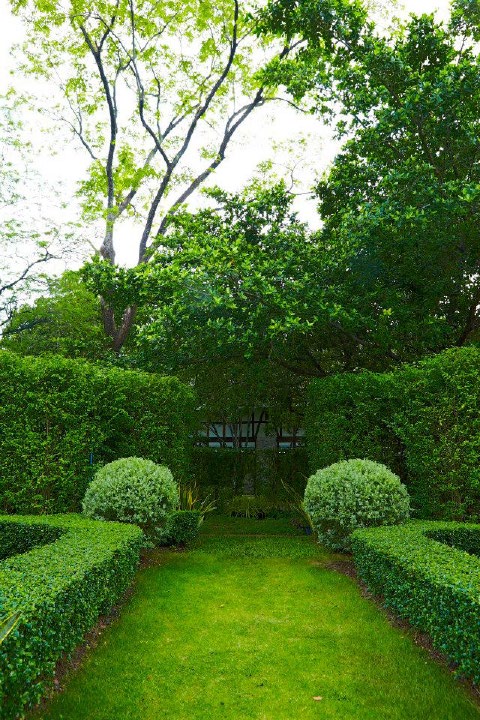 The Pud English Garden
