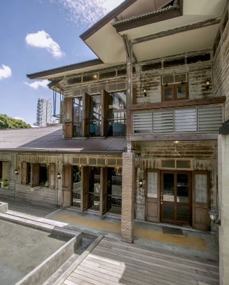 The Yard Restaurent
